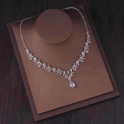 Mode Bruidssieraden Huwelijksaccessoires Zirkoon Strass Set Huwelijksbanket Feest Veelzijdig Luxe Dames Ketting Oorbel