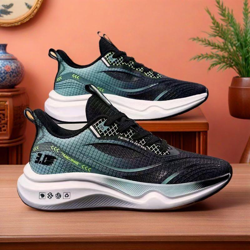 Sneakers men's new Korean version breathable casual shoes teen trendy men's shoes soft sole lightweight fly-woven running shoes