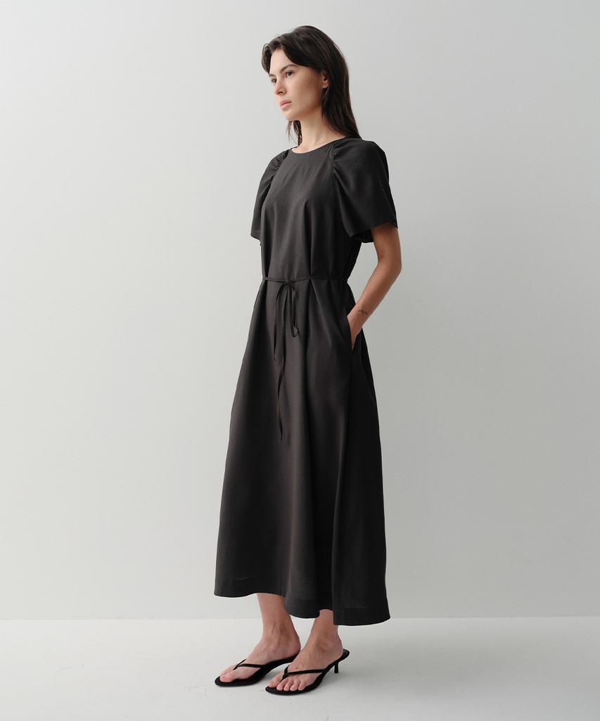 Ia Ryn Maxi Dress (Black)