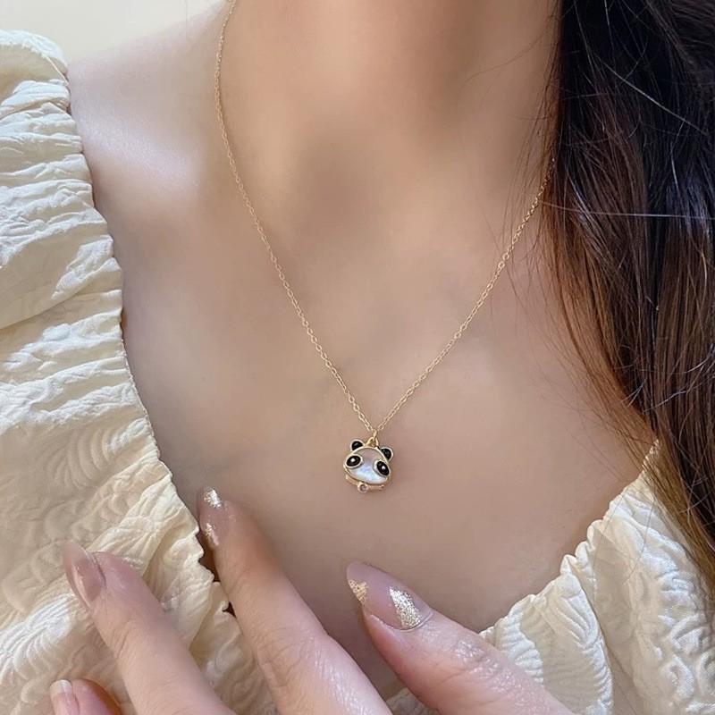 Simple Temperament Golden Beanie Necklace Female