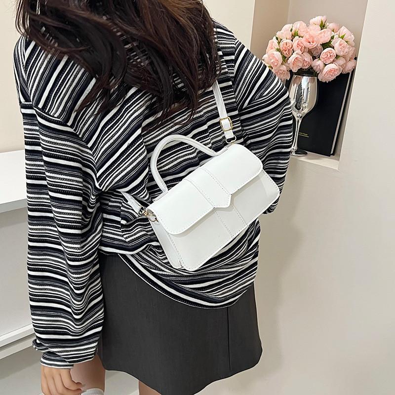 Pu Material Retro Handbag With Top Handle And Shoulder Strap For Daily Use