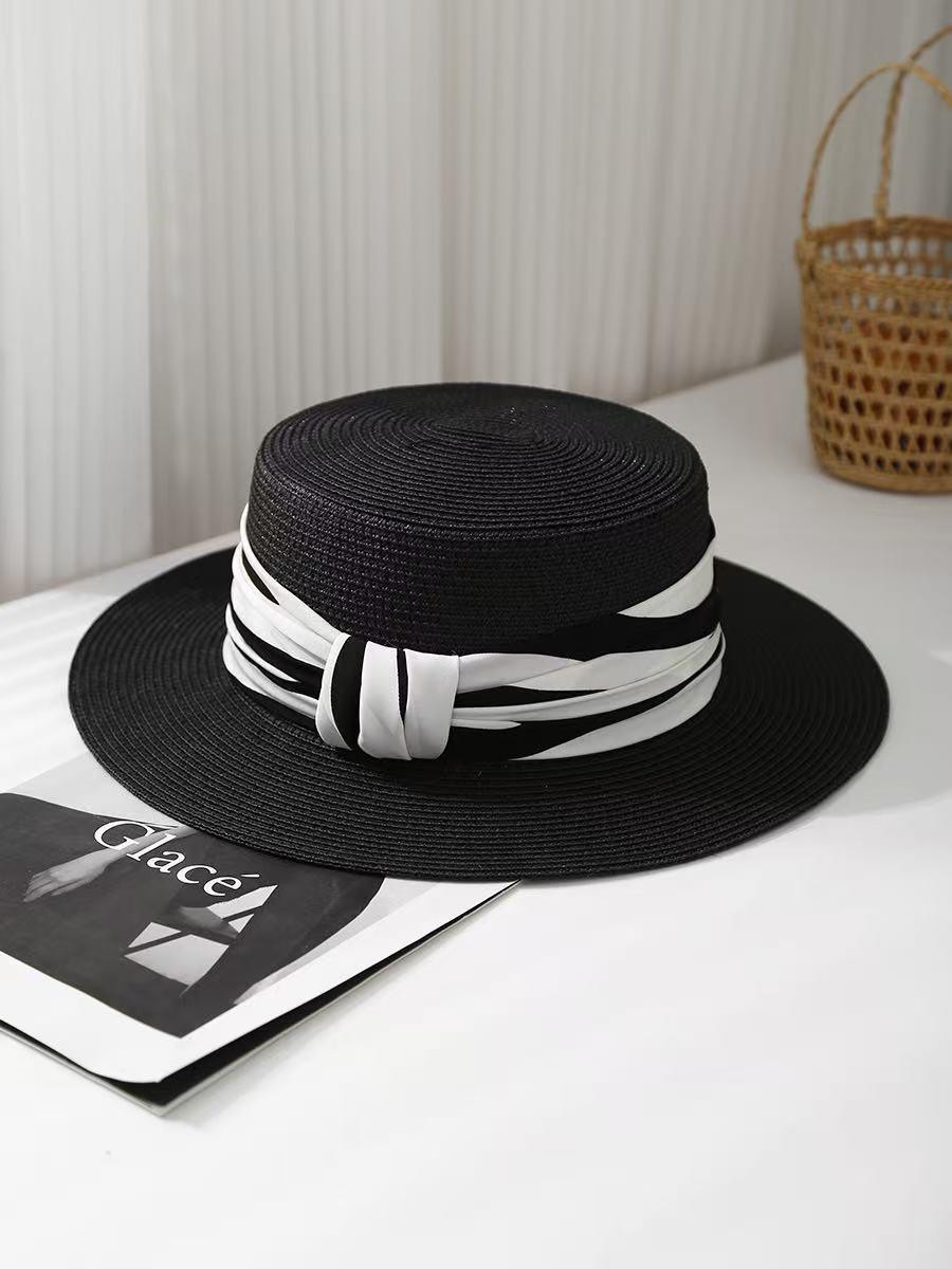 

Flat top top hat women s summer French fashion new straw sun hat seaside sun shade straw hat One size fits all, adjustable чорний