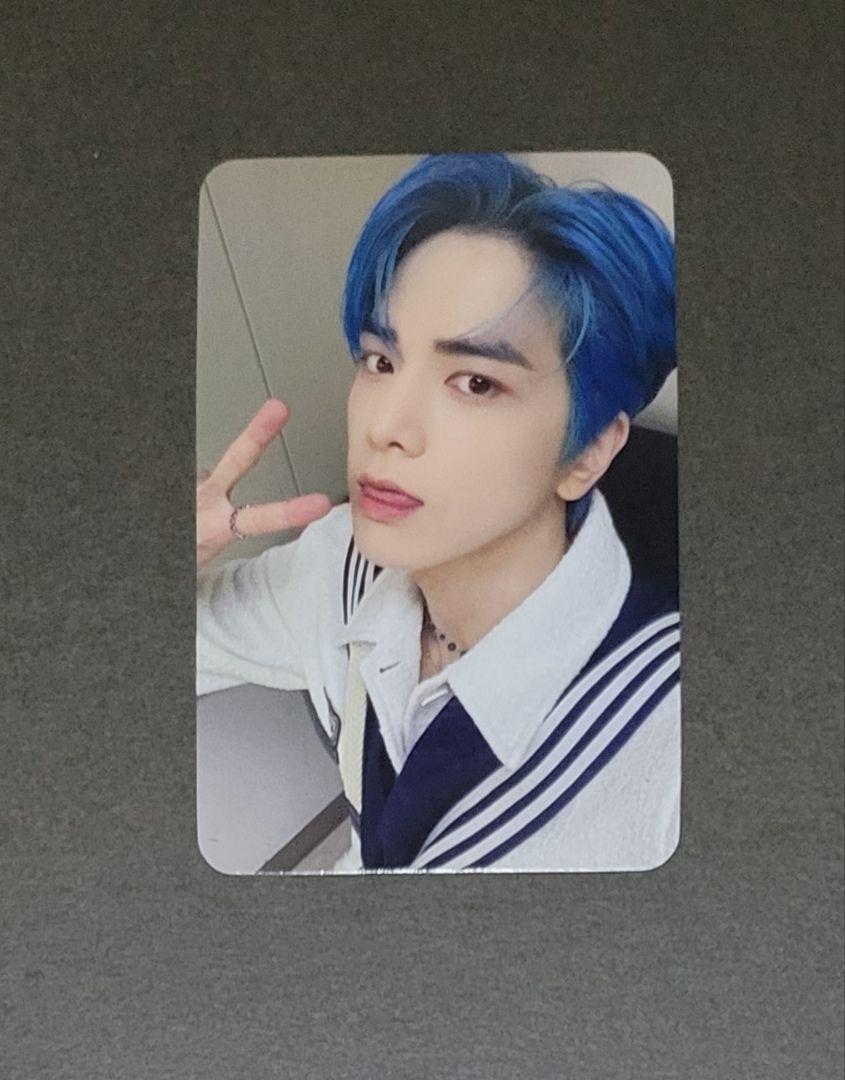 

[USED] THE BOYZ BE AWARE LAKIDORO YONGHOON