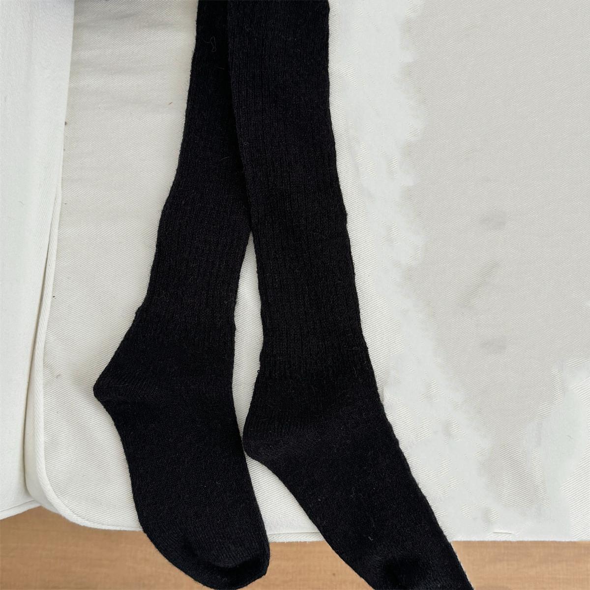 

Женские носки Осень и Зима Теплые Вязаные Носки средней длины Женские Японская Мода Однотонные Свободные Длинные Носки Рождественские Подарки EUR 35-40