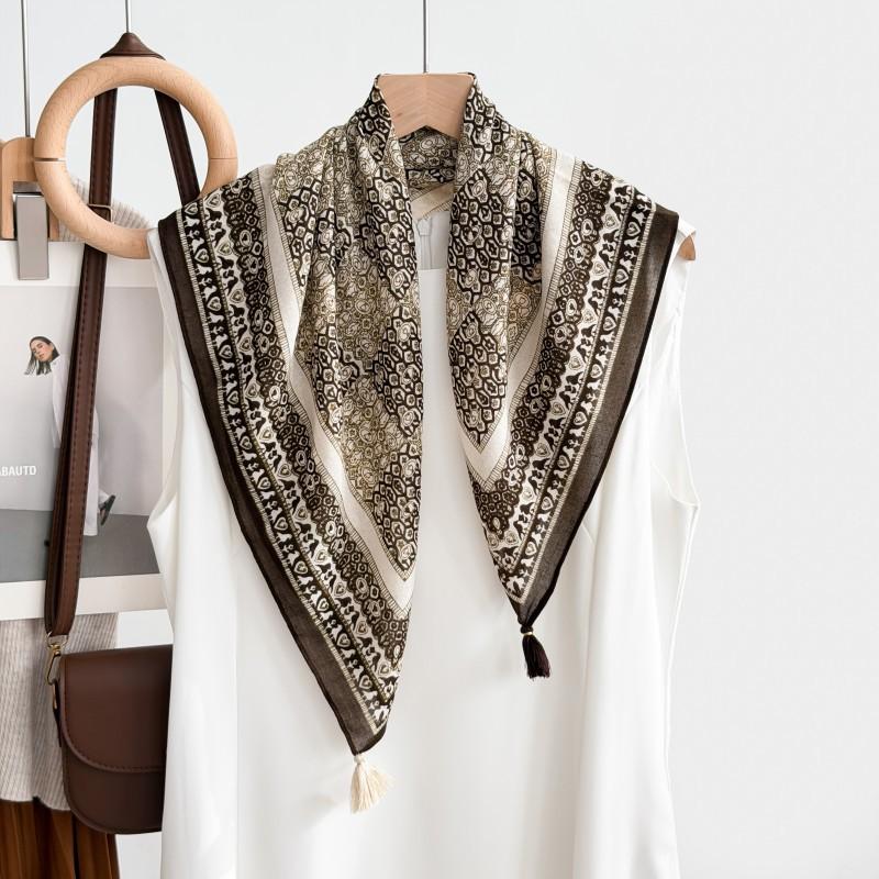 New temperament retro plaid printing scarf imitation cashmere fringed pendant square scarf high-end women's hanging spike silk scarf