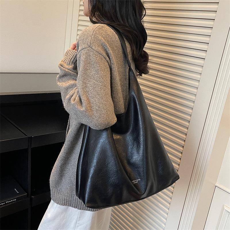 Slack retro brown bag 2025 new fashion simple women's shoulder bag large capacity commuter tote bag