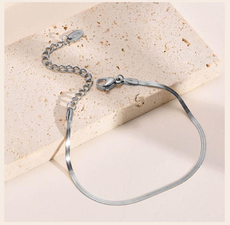 Anlaufgeschütztes Edelstahl Silberfarben Fischgräten Flaches Schlangenketten Armband für Damen Minimalistischer Schmuck