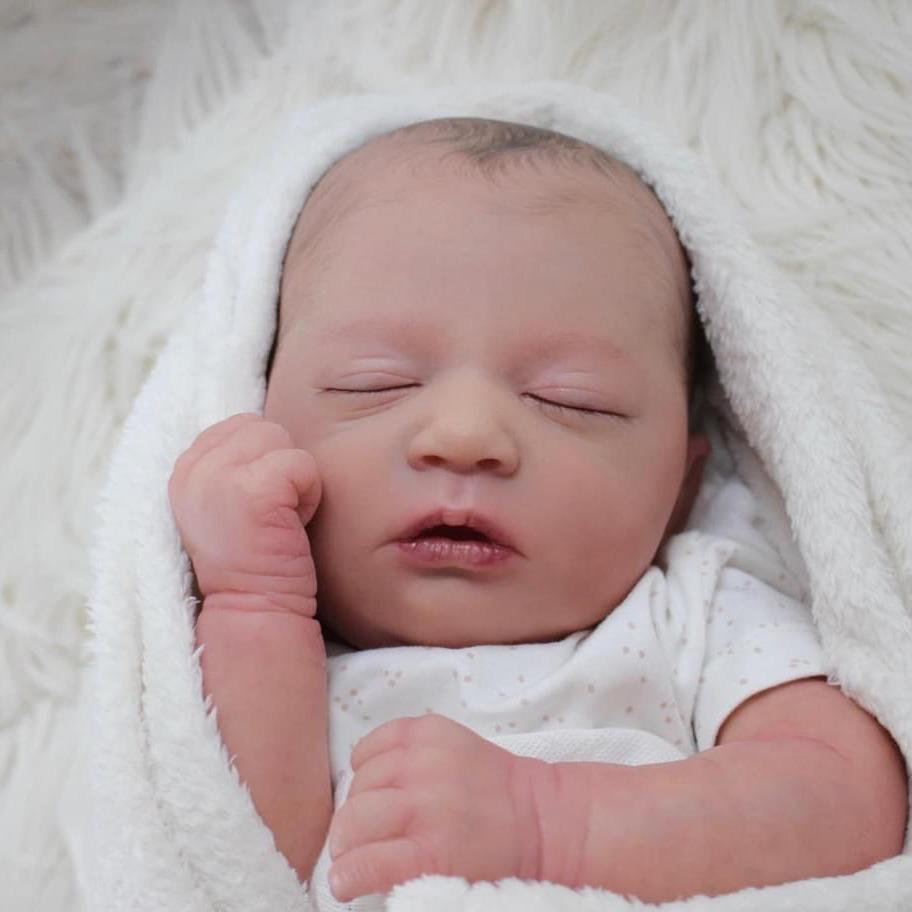 19-Inch Reborn Baby Doll - Realistic Newborn Simulation 19 inches