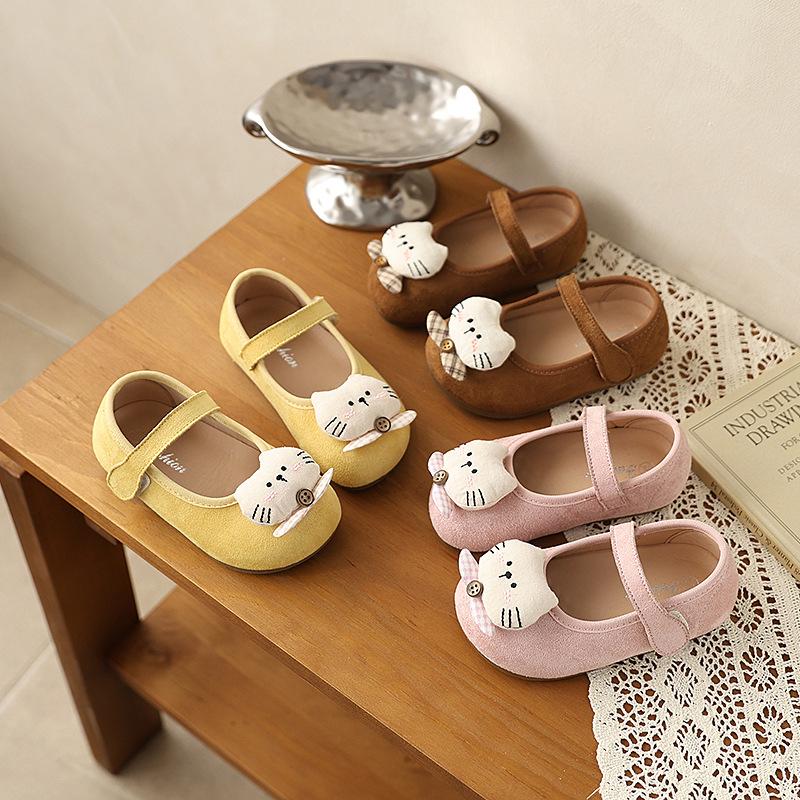 2026 Versatile Cartoon Baby Velcro Shoes: Soft Sole Outdoor Spring Fashion for Kids