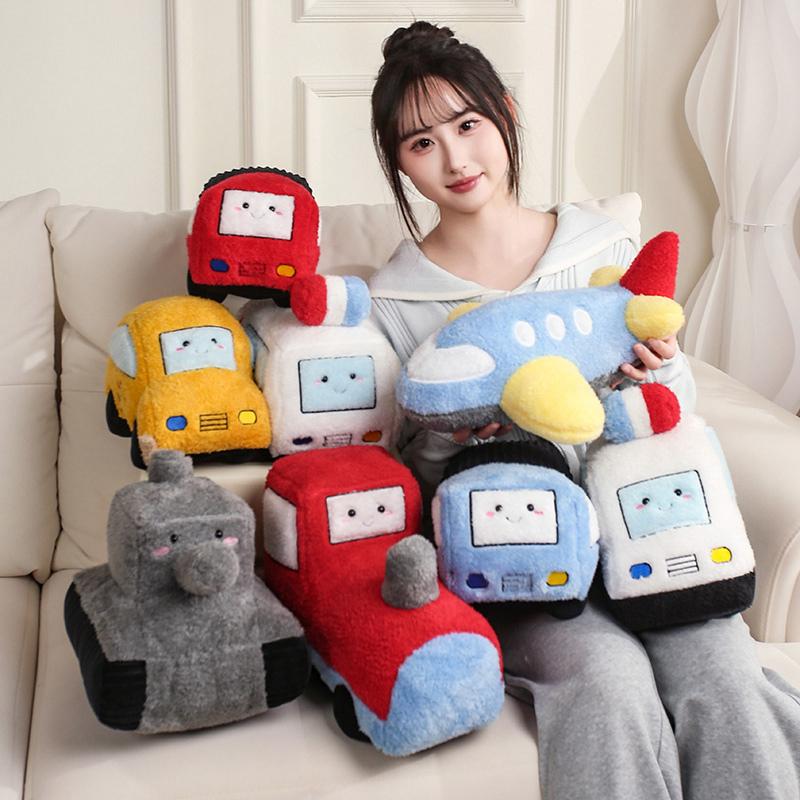 Süßes Cartoon Fahrzeug Plüschtier Weiches Flauschiges Auto Flugzeug Panzer Feuerwehrauto Kuscheltier Transportfahrzeug Kawaii Plüschtier Heimdekoration