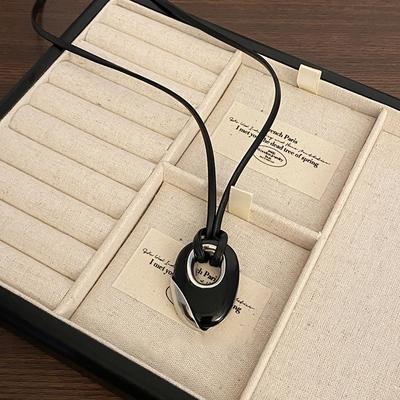 Retro Licht Luxus Geometrische Leder Seil Lange Halskette Für Frauen Mädchen Nische Unregelmäßigen Anhänger Pullover Kette Schmuck Geschenke
