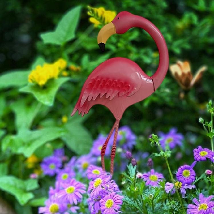 Weather Resistant Iron Flamingo Garden Sculpture Easy Relocate Design Suitable For Backyard Landscape Pool Area Styling