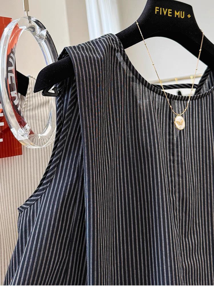 Japanese Retro Vertical Stripe Sleeveless Women's Summer Top - Versatile, Loose, Slimming Round Neck Design