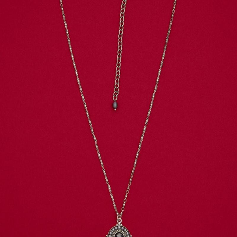 Viollina Elizabeth Necklace
