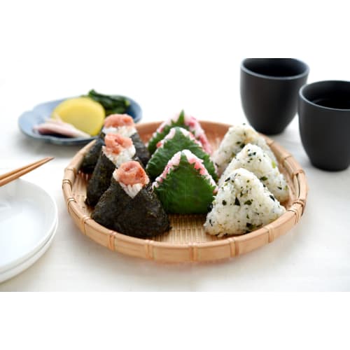 Ernest Onigiri Case, Bento Box (Side Dishes Compatible), Onigiri Mold (Easy Onigiri Kit & Case, Musubito), Beige, A-77371, Favourite Brand of Major Re