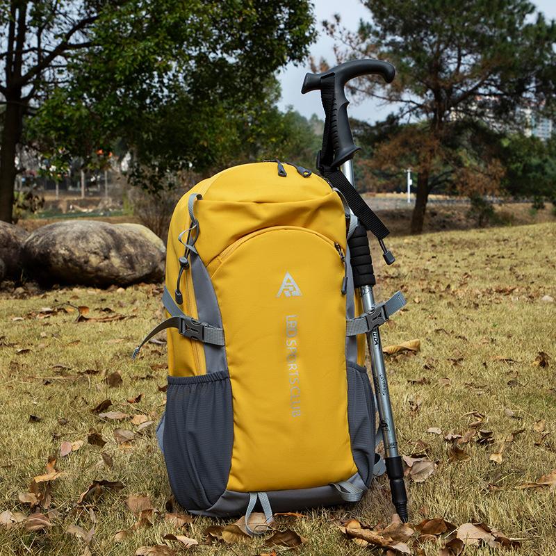 Large Ultra-Light Out Hiking Mountaineering Bag Stylish Colour-Block Women Backpack Waterproof Breathable Casual Travel Rucksack