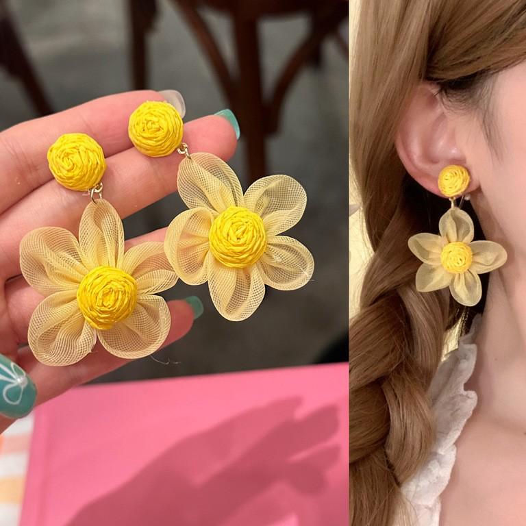 Silver Needle Raffia Chiffon Flower Stud Earrings - Sweet Vacation Style with a High-End Design Feel.