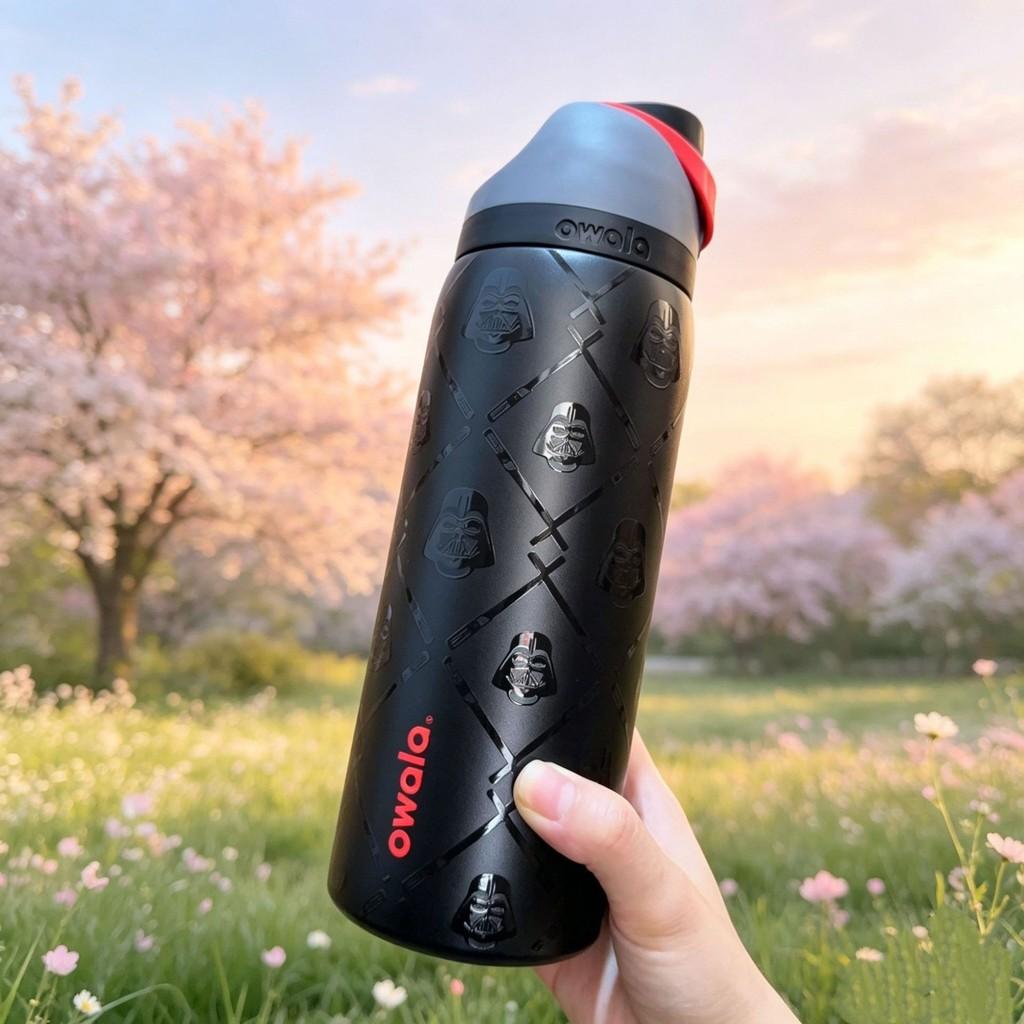 Stainless Steel Insulated Water Bottle With Handle For Outdoor Travel And Large Capacity