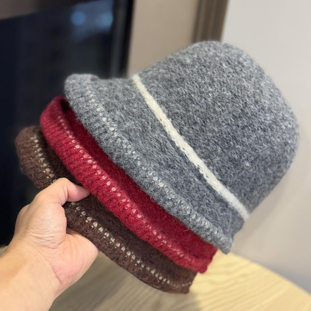 New Autumn and Winter Big Head Hat Women's Bucket Hat Women's Winter Warm and Face Showing Small Basin Hat Solid Color Striped Fisherman Hat