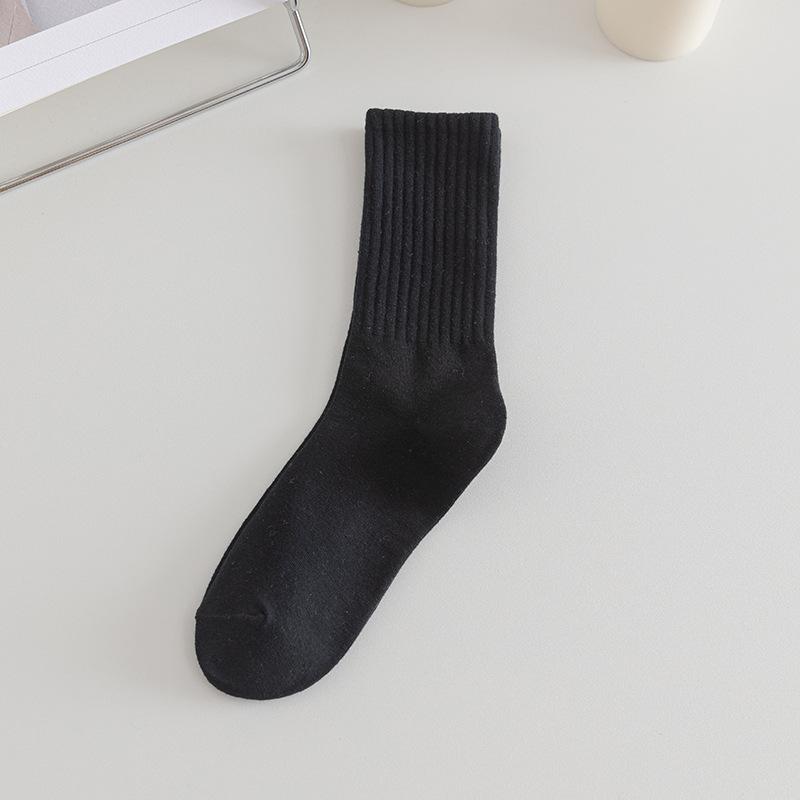 

Women s Autumn and Winter High-elastic Mid-calf Women s Socks, Brown Style Long Calf Trendy Cotton Socks, Black and White Socks 1 pair чорний