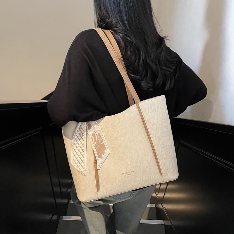 Pass To Work Versatile Large-capacity Bag Women's New Shoulder Tote Bag