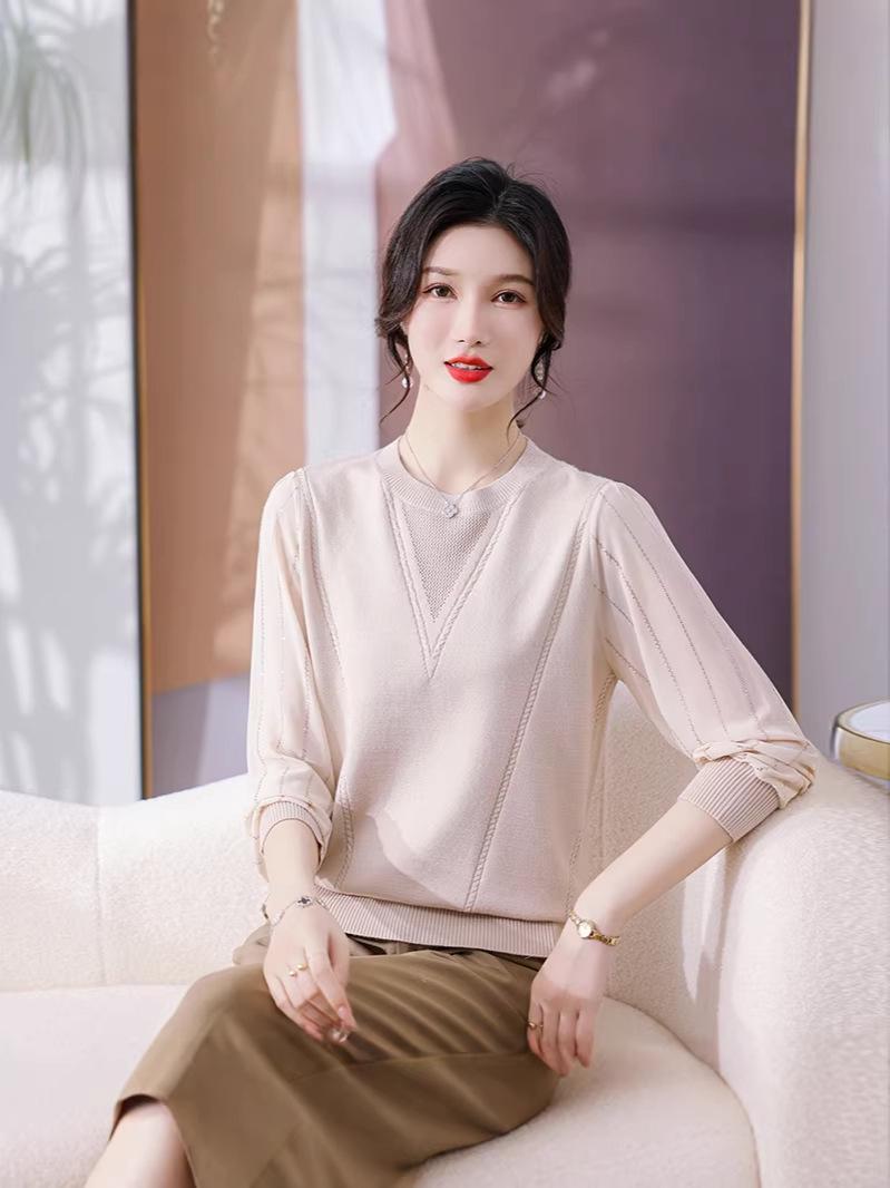 

Elegant Spring & Autumn 2026 Knitted Top for Fashionable Moms XL (120-130 jin) бежевый