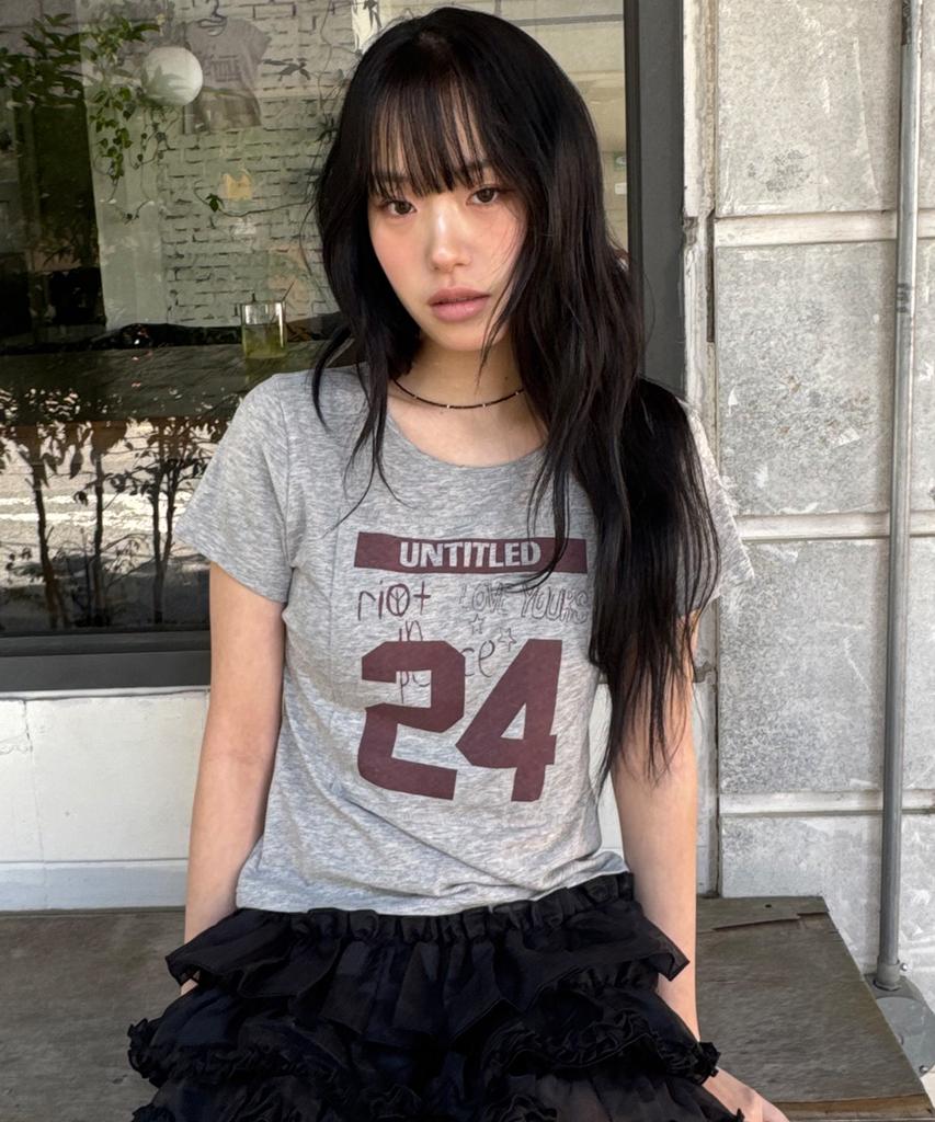 Eontaiteulseoul Untitle Number Patch Crop Short Sleeve Gray