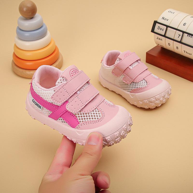 

Breathable Mesh Non-slip Soft Sole Shoes for Baby & Toddler - Boys & Girls Size 18, 12.5cm рожевий