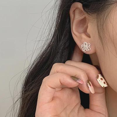 Elegant Hollow Flower Earrings for Women - Simple, Sweet, and Versatile
