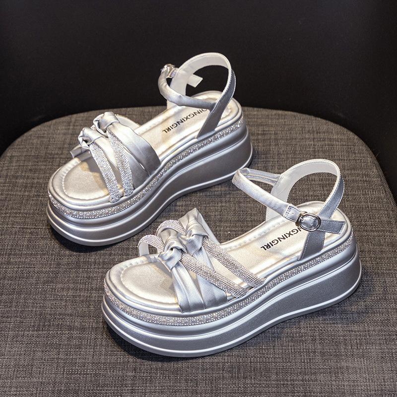 Inner Heightening Rhinestone Sandals 2025 Summer New Popping Board Internet Celebrity Muffin Platform Internet Celebrity Roman Women Sandals