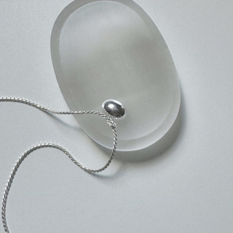 Oar Round Bean Long Necklace