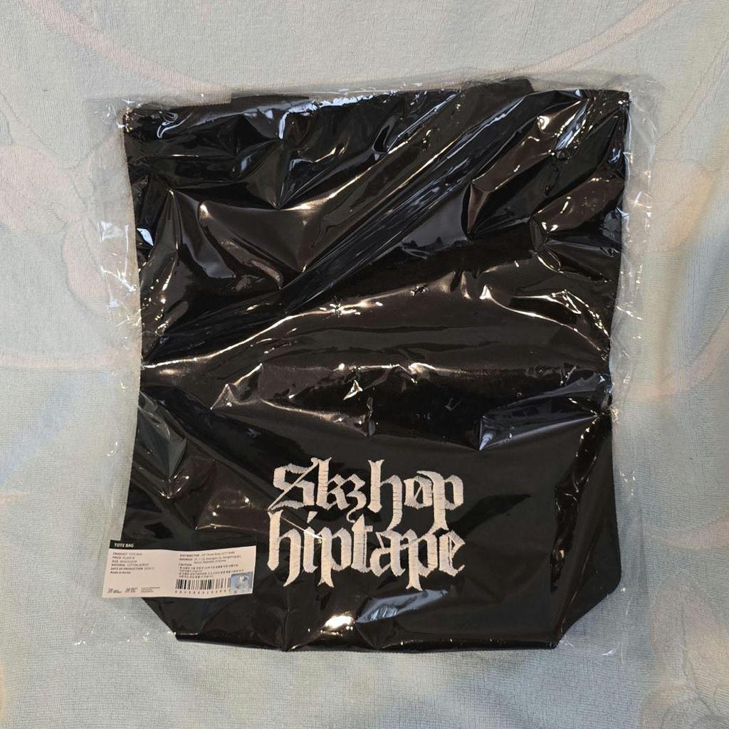 [USED] HOP stray kids pop up tote bag