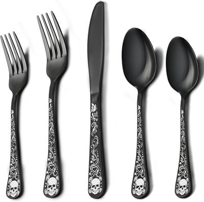 Sada příborů z nerezové oceli lebky: Lžíce s jedinečným designem skeletu - Odolné a stylové stříbrné nádobí pro každou příležitost