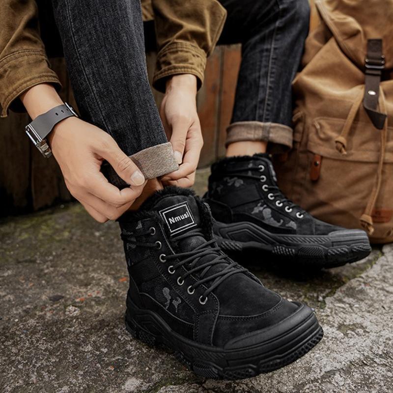 Men's Short Boots 2026 Winter New Plush Thicken Outdoor Non Slip High Top Shoes Comfortable Fashion Cross Tied Warm Cotton Shoes