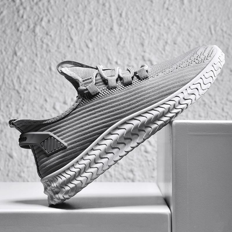 Fashion Designer Men's Summer Breathable Sneakers Mesh Casual Men's Running Shoes