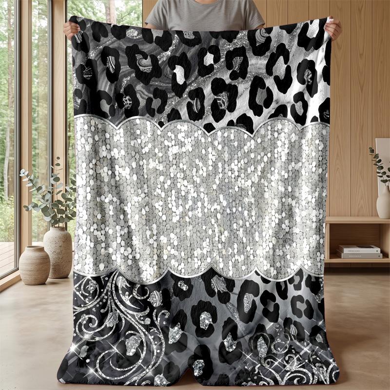 Glamorous Leopard Diamonds 1 Theme blanket Lightweight Warm Flannel Blanket Decorative Throw Blanket for Home Decoration