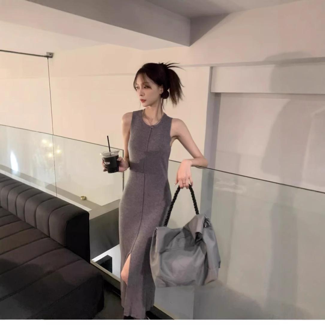 

2025 Весеннее Шикарное Французское Трикотажное Бодикон Платье без Рукавов с Разрезом: Сладкий, Пряный и Стройнящий Дизайн One Size [up to 125 lbs] серый