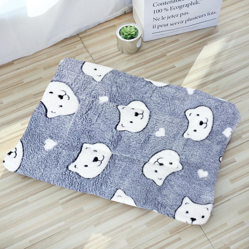 Plush Coral Fleece Pet Bed & Cushion: Cozy Cat Sleeping Pad & Dog Blanket