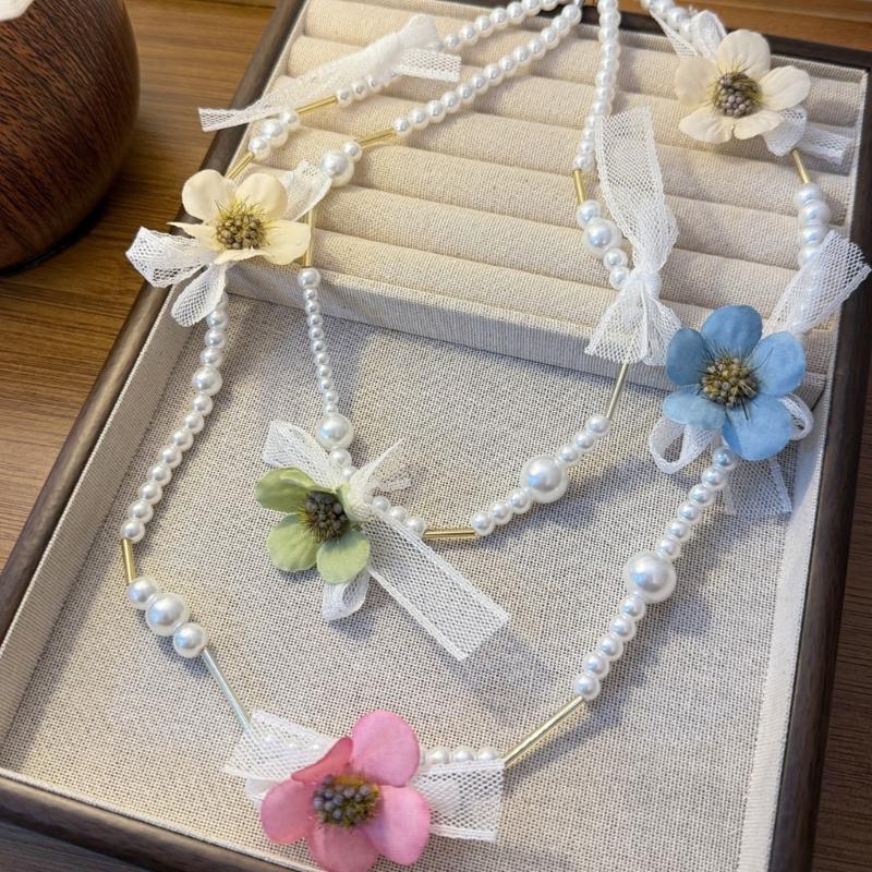 Stylish Floral Pearls Strand Necklace With Delicate Beads Trendy Women’s Jewelry Perfect For Everyday Wear