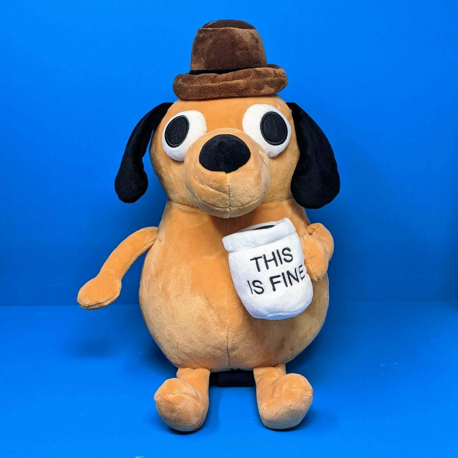 

Это прекрасная собачка Кофейная плюшевая игрушка для собак 25cm