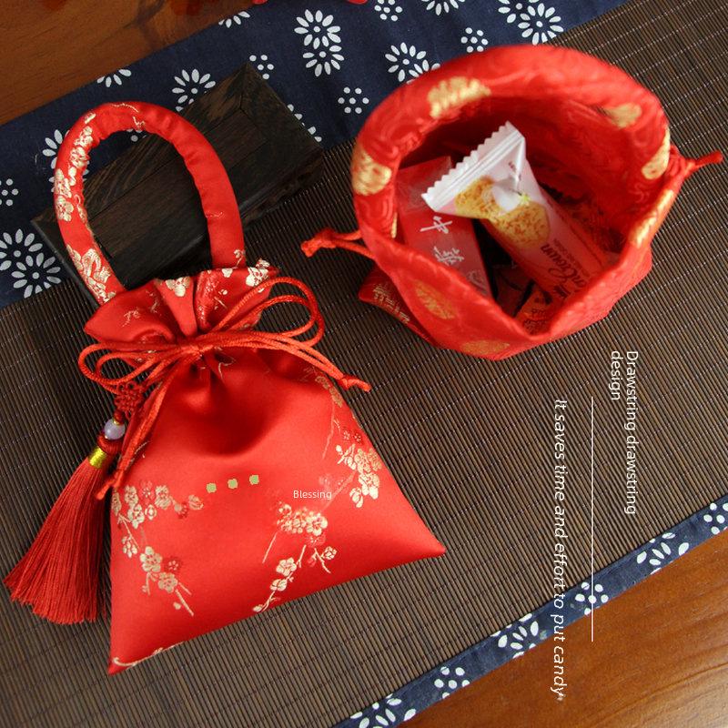 Portable Tassel Wedding Candy Bag - Souvenir Packaging for Weddings and Celebrations