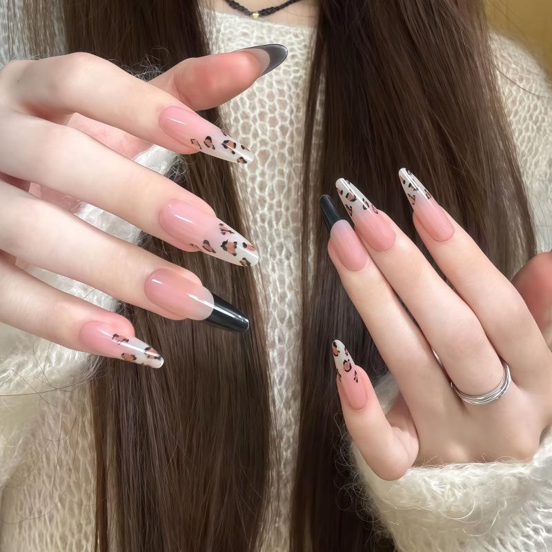 Almond Shape Leopard Print Press-On Nails - French Manicure, High-End, Removable, Whitening.