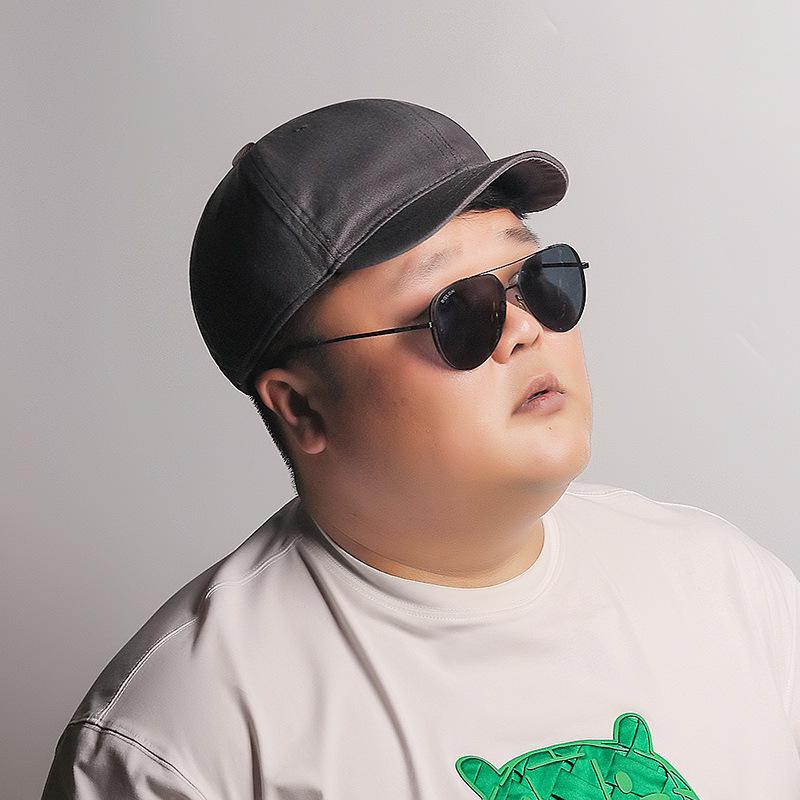 In Stock: Large Adjustable Cotton Baseball Cap, Plus Size, for Men and Women, Solid Color, Extra Large Duckbill Design