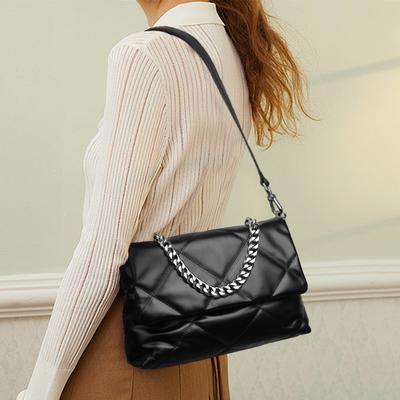 Large Capacity Commuting Bag for Women, New Trendy and Fashionable Diamond Grid Chain Bag, Niche Texture Single Shoulder