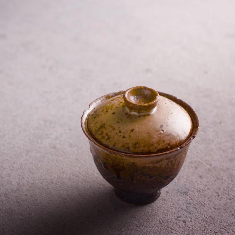 Traditional Wood-Fired Coarse Pottery Gaiwan