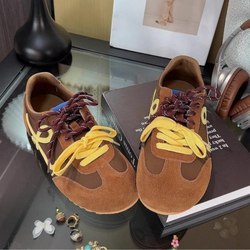 Retro women's new autumn soft-soled sports shoes, versatile casual shoes, inner height increase