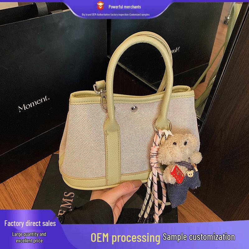 

2025 Women s Retro Color-Block Handbag: High-End Versatile Casual Shoulder Bag