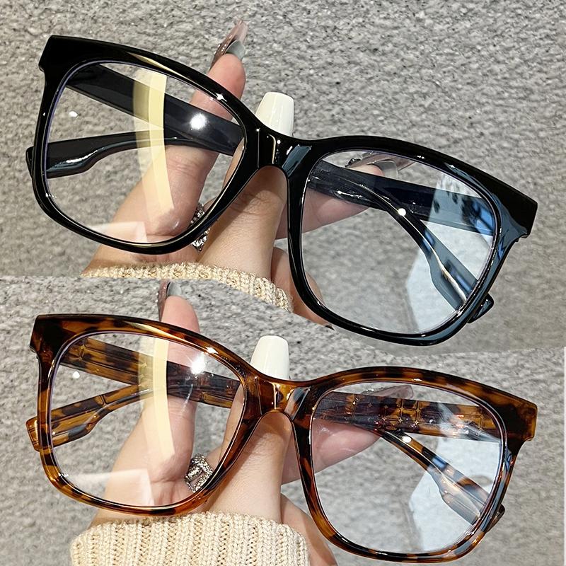 

2PCS Anti-blue Light Glasses for Women with Regular Eyeglass Frame Finished Retro Flat Light Frame