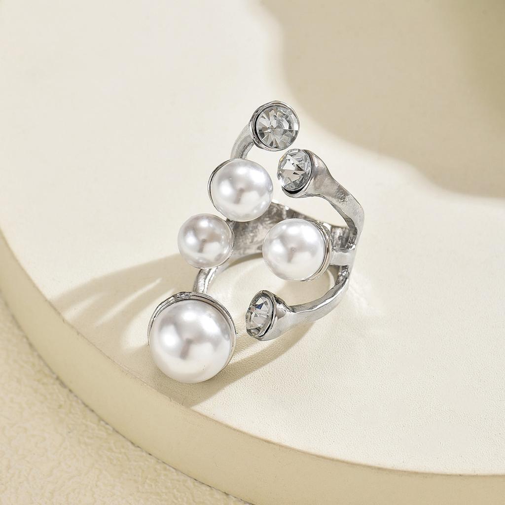 Pearl ring set European and American retro imitation pearl niche irregular high-end ring jewelry women