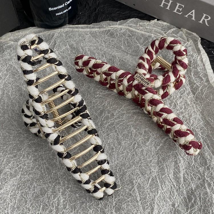 Korean Leopard Print Metal Hair Claw - Elegant Retro Women's Shark Clip